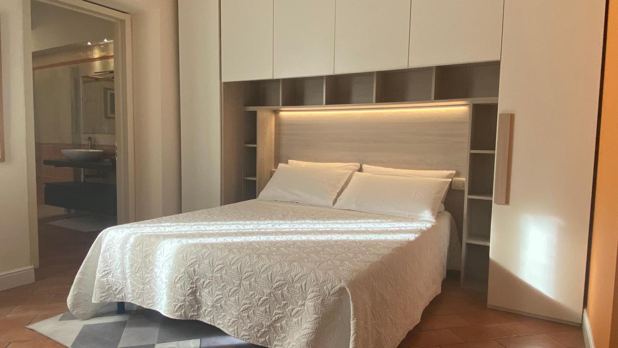 Indipendent Studio Apartment With Terrace - Parking ฟลอเรนซ์ ภายนอก รูปภาพ